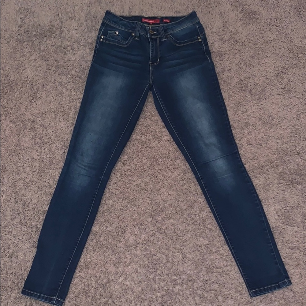 Skinny jeans, mid rise